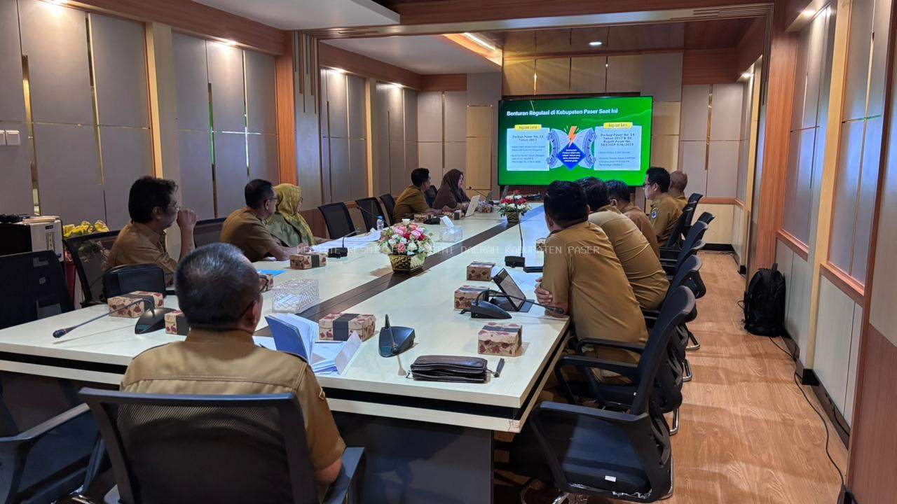 Pemkab Paser Gelar Rapat Pembahasan Perbup Pelimpahan Sebagian Kewenangan Bupati kepada Camat dan Rancangan Perbup KSOTK Kecamatan