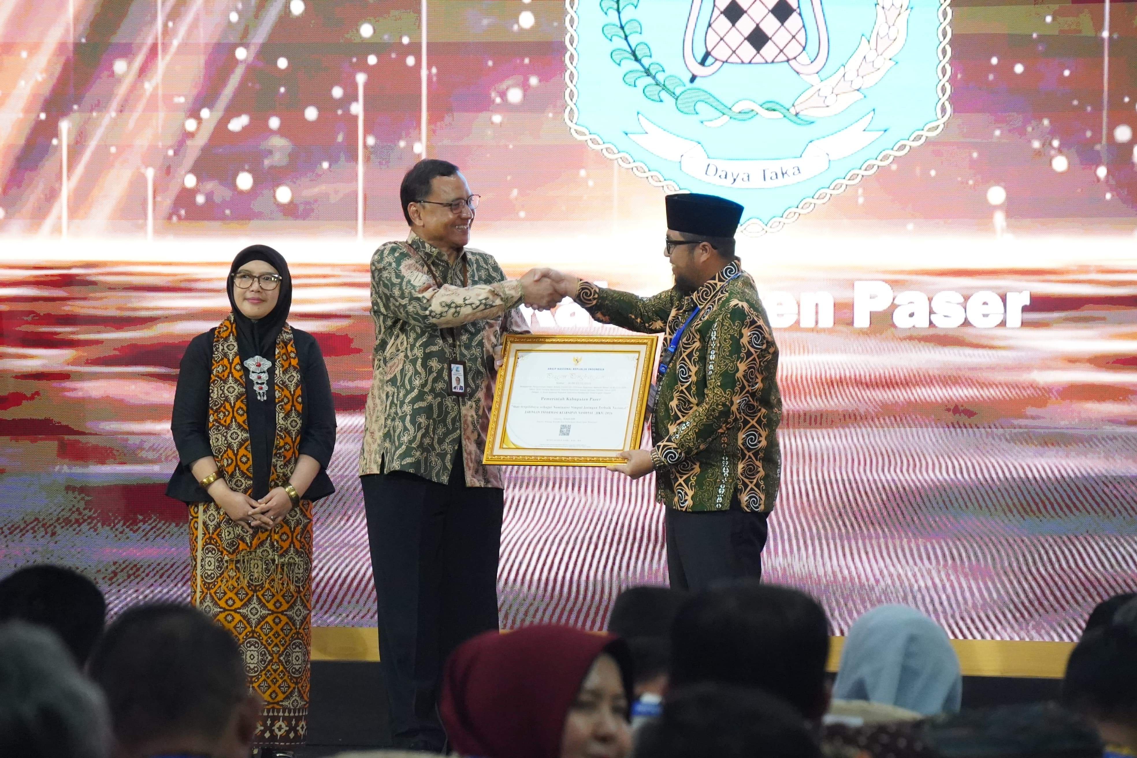 Paser Raih Penghargaan Nominator Simpul Jaringan Terbaik Nasional