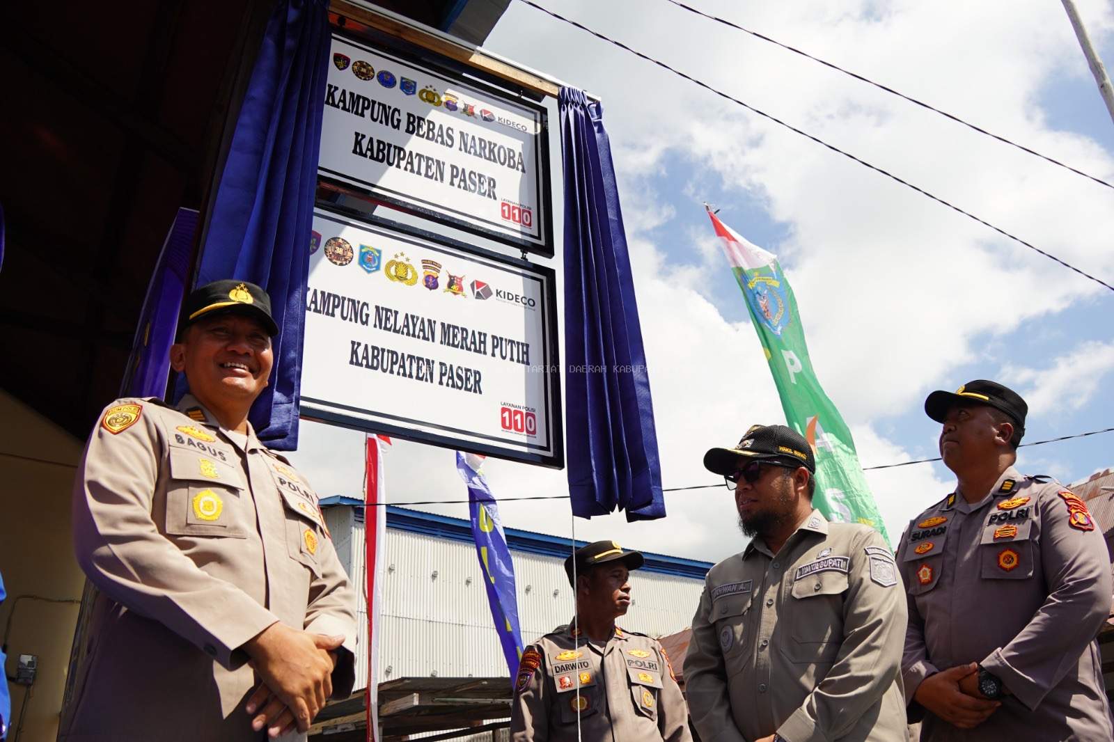 Wabup Paser Hadiri Peresmian Pos Lori Satpolairud, Canangkan Kampung Bebas Narkoba dan Dukung Penguatan Kampung Nelayan Merah Putih