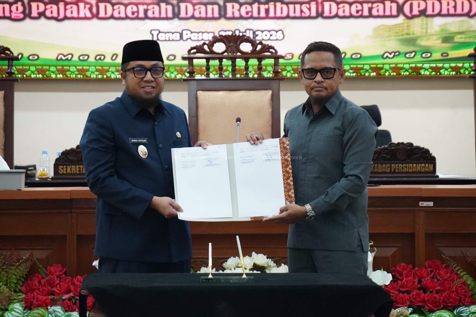 Pemkab Paser dan DPRD Setujui Perubahan Raperda Pajak Daerah dan Retribusi Daerah menjadi Perda